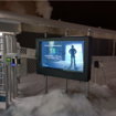 Un armario para television exterior instalado en una estación de esquí